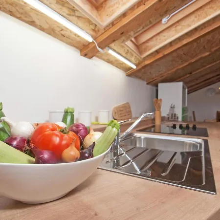 Tre Rose By Interhome Apartment Zvoneca
