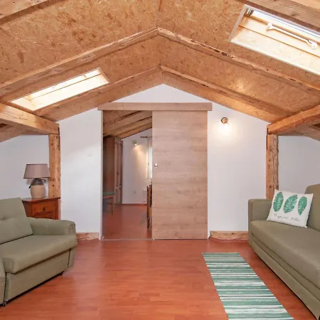 Tre Rose By Interhome Apartment Zvoneca