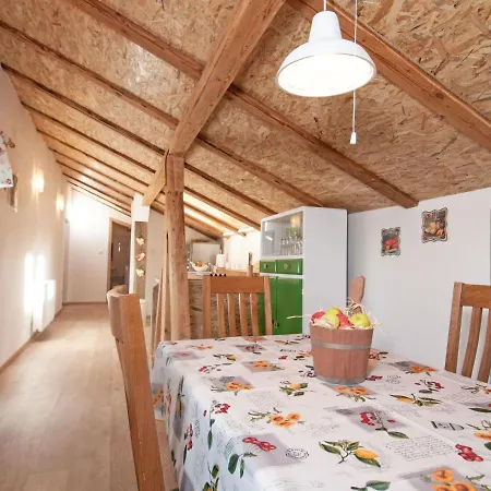 Lejlighed Tre Rose By Interhome