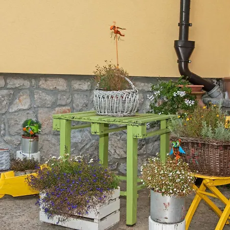 Tre Rose By Interhome Zvoneca